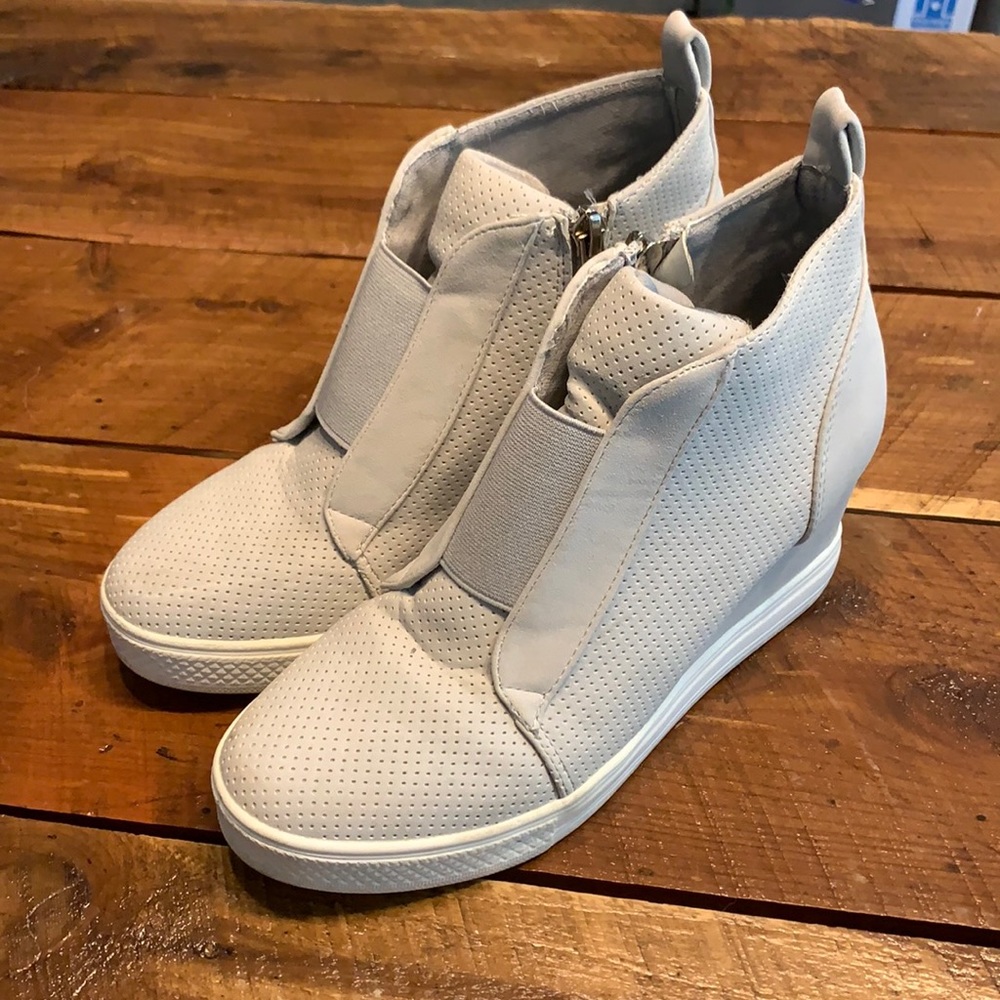 Wedge Tennis Shoes